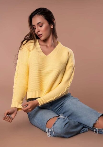 Suéter tejido cuello V